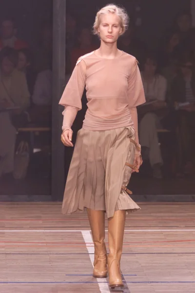 Look 14